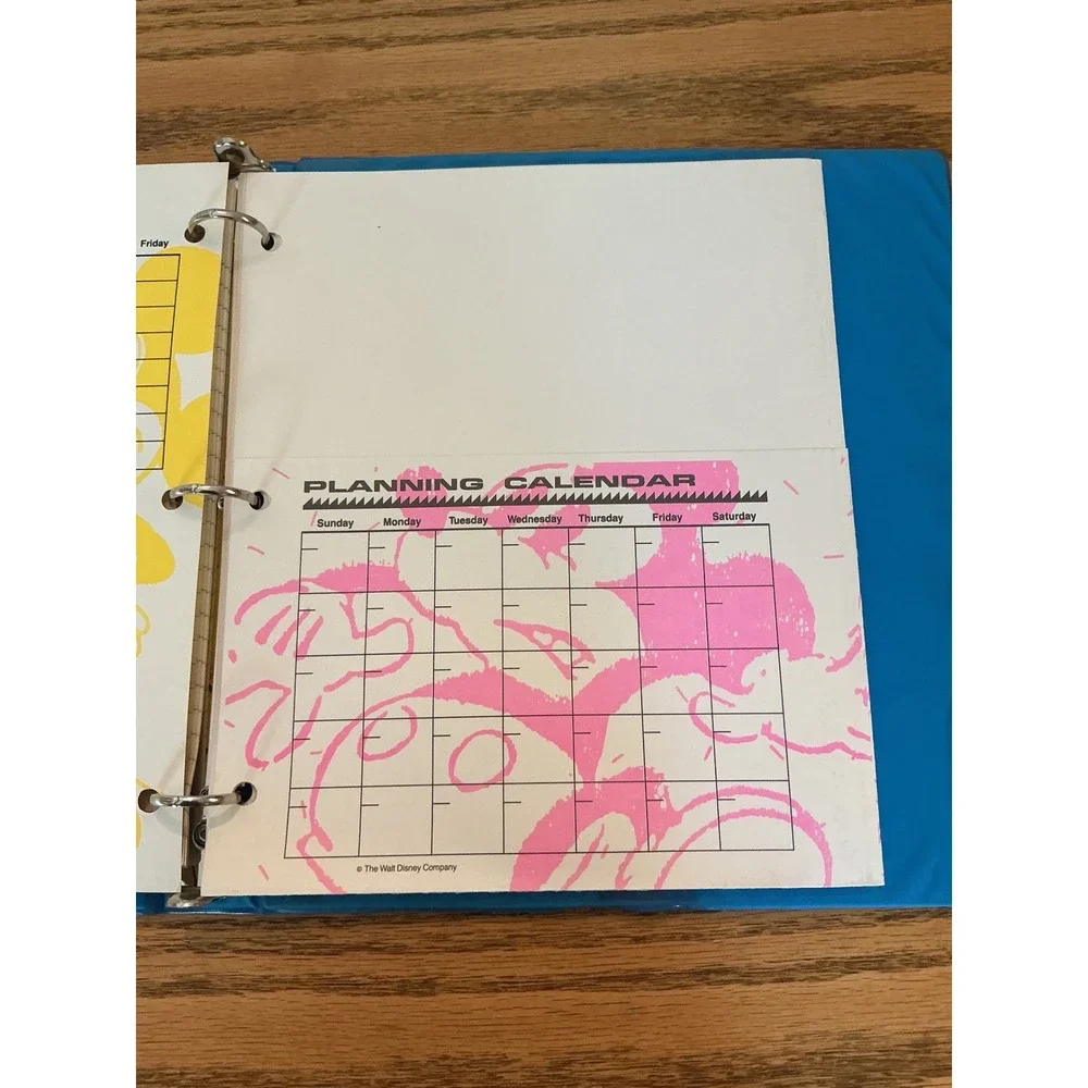 Vintage 1990 Mead Mickey Mouse Electric Mouse 3 Ring Binder Neon Pink 29082